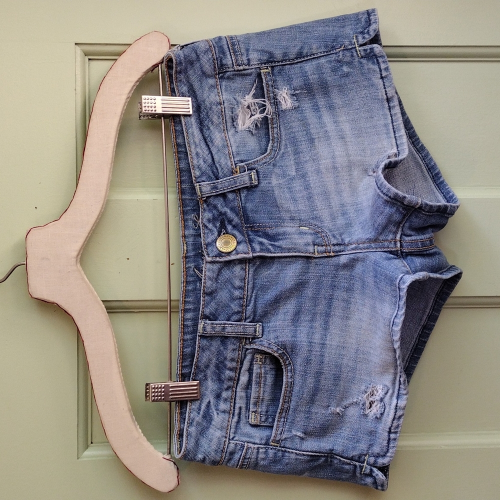 American Eagle size 4 booty shorts